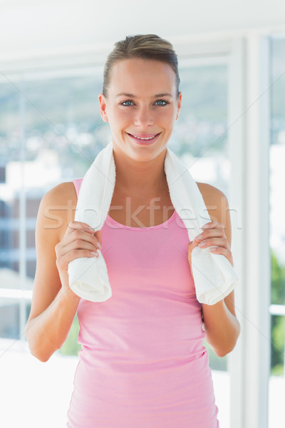 Portre genç kadın havlu spor salonu ayakta spor Stok fotoğraf © wavebreak_media