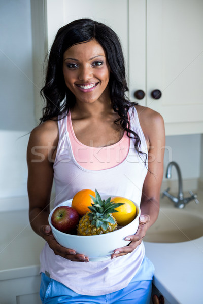 Retrato pie tazón frutas cocina Foto stock © wavebreak_media