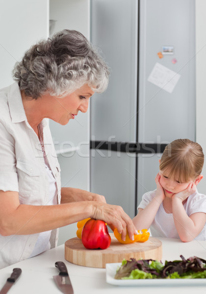 Stockfoto: Meisje · naar · grootmoeder · koken · home · familie