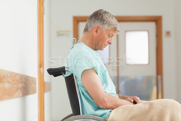 Stok fotoğraf: Adam · oturma · tekerlekli · sandalye · hastane · erkek · hasta