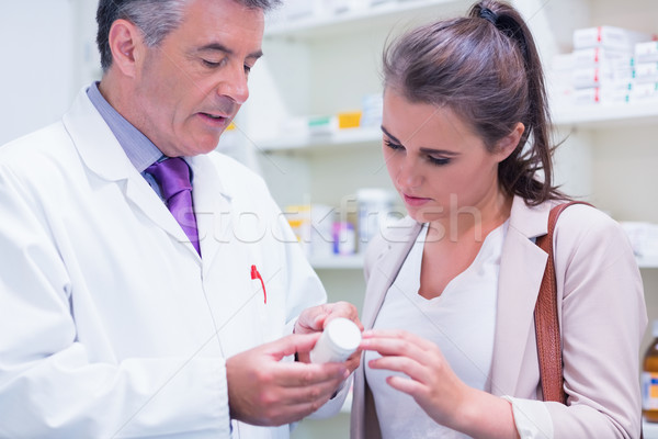 Farmacêutico algo cliente farmácia médico Foto stock © wavebreak_media