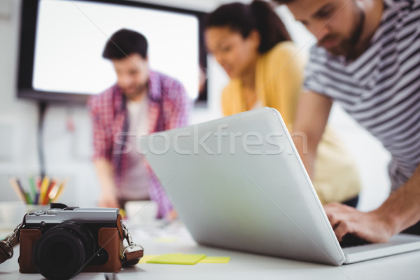 Foto d'archivio: Primo · piano · fotocamera · desk · executive · lavoro · creativo