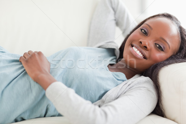 笑顔の女性 ブレーク ソファ ホーム ストックフォト © wavebreak_media