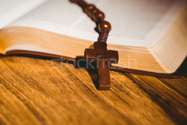 Open bible with rosary beads Stock photo © wavebreak_media