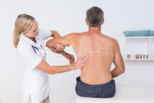 Foto stock: Médico · paciente · braço · médico · escritório