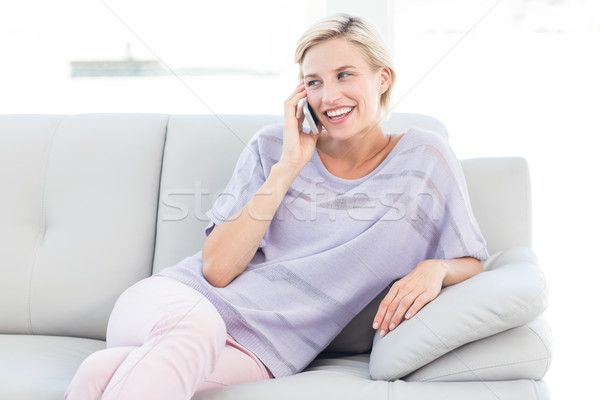 Stockfoto: Mooie · blonde · vrouw · roepen · telefoon · kamer · huis