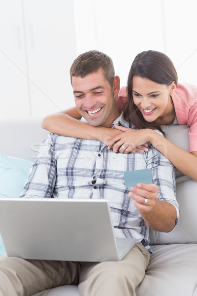 Para zakupy online laptop karta debetowa szczęśliwy Zdjęcia stock © wavebreak_media