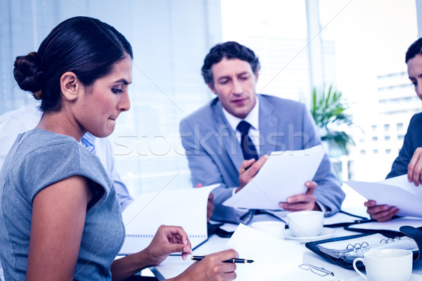 équipe commerciale réunion bureau affaires femme gens d'affaires [[stock_photo]] © wavebreak_media