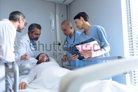 Orvos megvizsgál beteg sztetoszkóp kórház nő Stock fotó © wavebreak_media