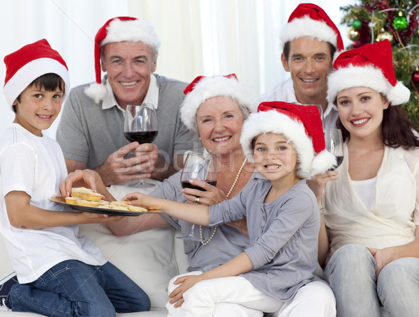 Foto d'archivio: Famiglia · felice · Natale · tempo · famiglia · alimentare · uomo