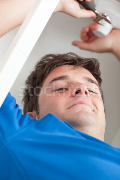 [[stock_photo]]: Homme · évier · cuisine · maison · construction