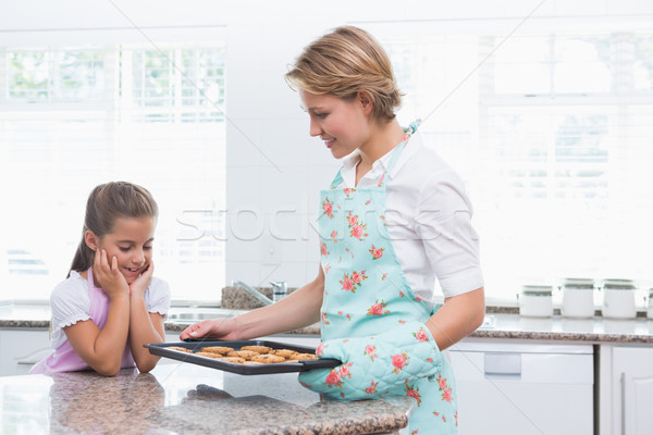 Madre figlia caldo fresche cookies home Foto d'archivio © wavebreak_media