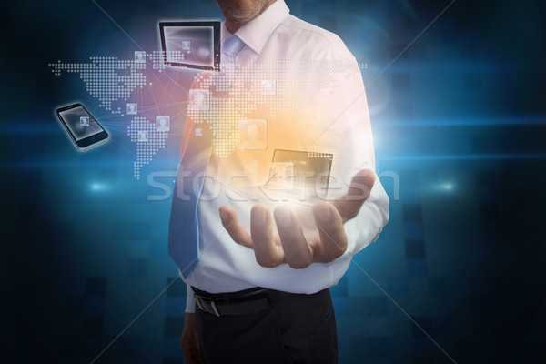 üzletember bemutat interfész kapcsolódik eszközök digitális kompozit Stock fotó © wavebreak_media