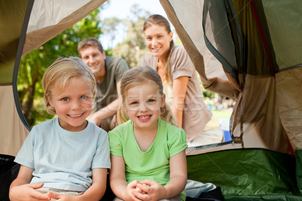 Glückliche Familie camping Park Familie Natur Paar Stock foto © wavebreak_media