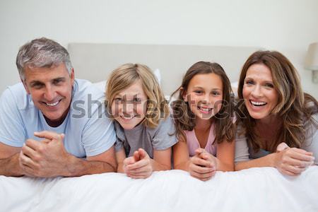 Foto stock: Alegre · piso · sala · de · estar · sorrir · mulheres