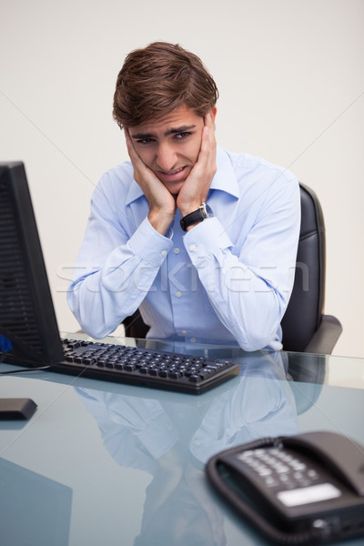 Jungen Geschäftsmann Zahnschmerzen Büro Arbeit Anzug Stock foto © wavebreak_media