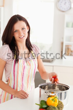 Foto stock: Hermosa · madre · zanahoria · bebé · almuerzo