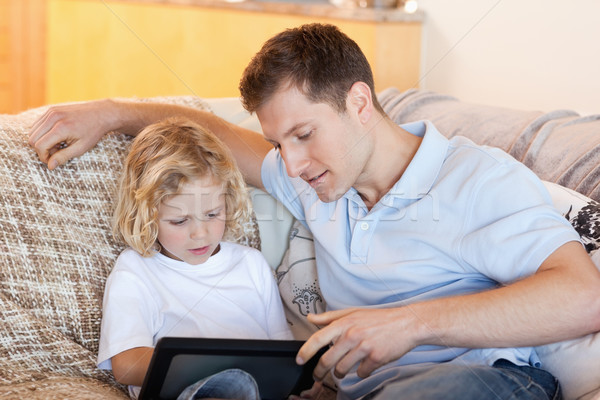 Vater-Sohn Tablet Sofa zusammen Familie Internet Stock foto © wavebreak_media