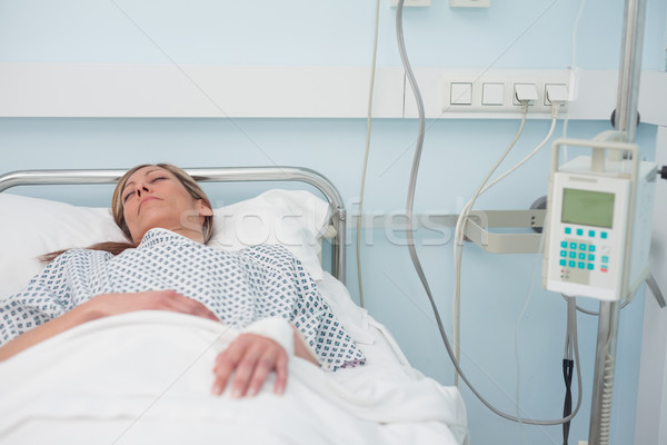 Mujer dormir médicos cama hospital femenino Foto stock © wavebreak_media