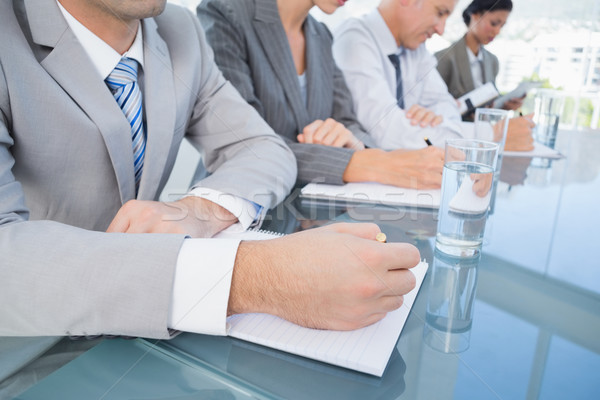 Foto stock: Equipe · de · negócios · conferência · escritório · água · vidro