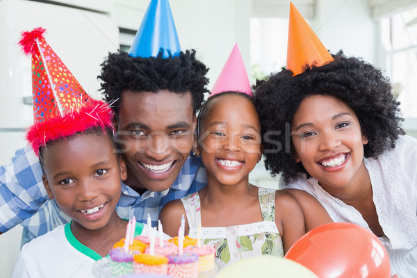 Glückliche Familie Geburtstag zusammen home Küche Stock foto © wavebreak_media