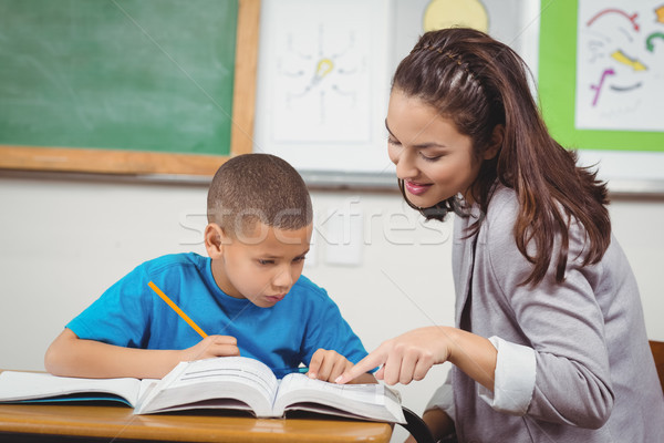 Foto stock: Bastante · maestro · ayudar · escritorio · mujer · escuela