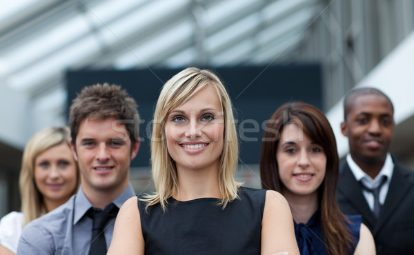 Mooie zakenvrouw leidend team blond kantoor Stockfoto © wavebreak_media