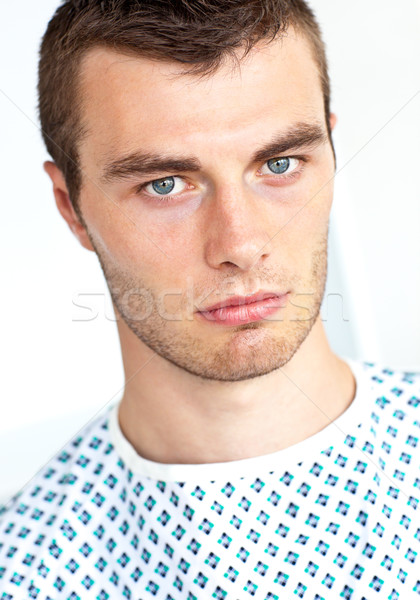 Jóvenes infeliz paciente mirando cámara blanco Foto stock © wavebreak_media