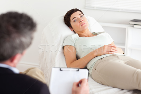 Stock foto: Psychologe · sprechen · depressiv · weiblichen · Patienten · Zimmer
