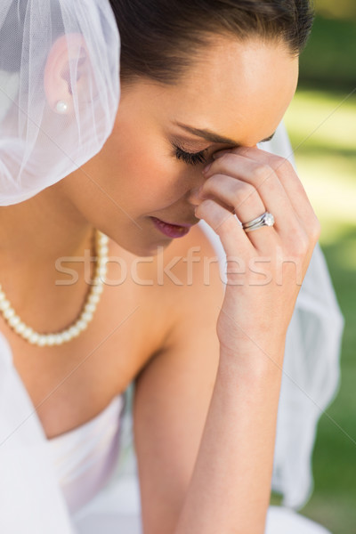 Mooie bezorgd bruid park hand Stockfoto © wavebreak_media