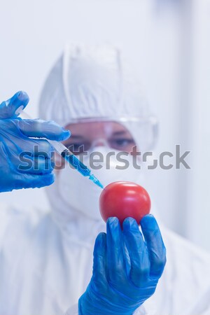 Scientifique fraise laboratoire fruits laboratoire seringue [[stock_photo]] © wavebreak_media