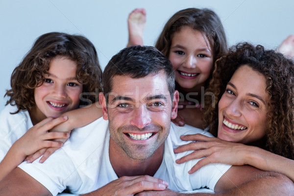 Stock foto: Porträt · Familie · Bett · home · Haus · Mann