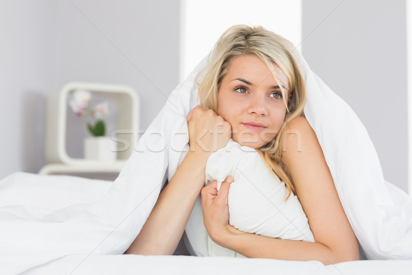 Nachdenklich entspannt Frau Bett home Stock foto © wavebreak_media