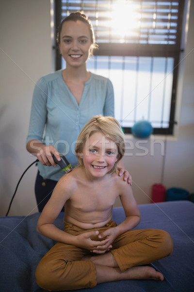 Foto stock: Retrato · sonriendo · femenino · terapeuta · ultrasonido