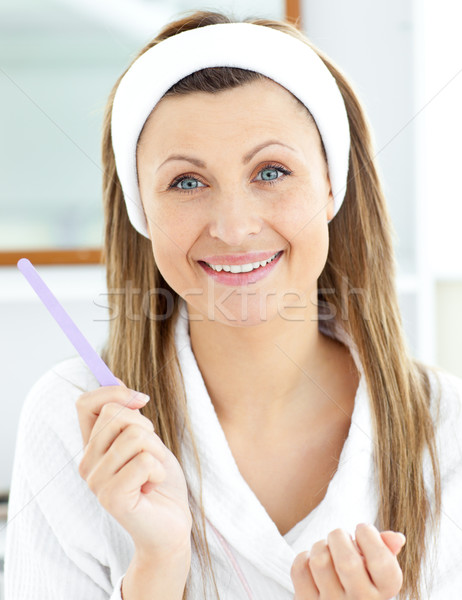 Positivo mulher enchimento unhas banheiro casa Foto stock © wavebreak_media