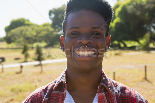 Foto stock: Homem · em · pé · parque · retrato · preto