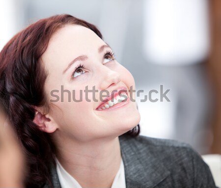 Retrato mujer de negocios sonriendo trabajo feliz espacio Foto stock © wavebreak_media