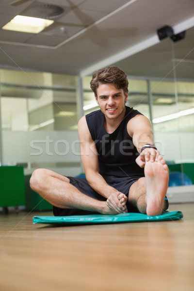 соответствовать человека вверх фитнес студию спортзал Сток-фото © wavebreak_media