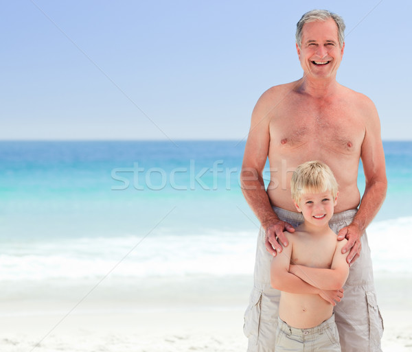 Grand-père petit-fils plage eau main amour Photo stock © wavebreak_media