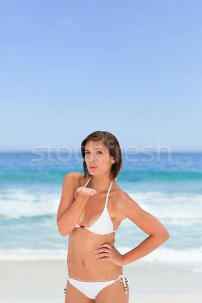 Stockfoto: Mooie · vrouw · poseren · camera · vrouw · strand · sexy