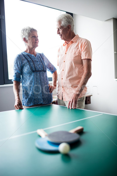 Coppia anziani dietro ping pong tavola Foto d'archivio © wavebreak_media