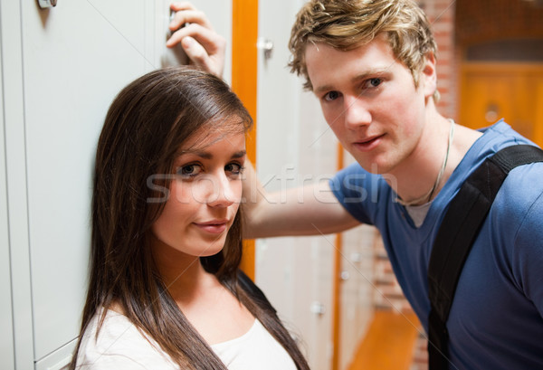 [[stock_photo]]: Couple · flirt · couloir · visage · amour