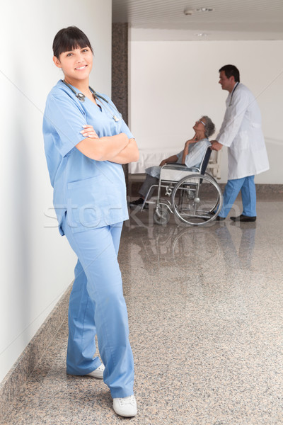 [[stock_photo]]: Fier · infirmière · permanent · hôpital · couloir · homme