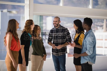 Foto stock: Adulto · estudiante · sesión · silla · amigos