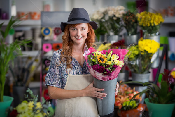 [[stock_photo]]: Heureux · Homme · fleuriste · portrait