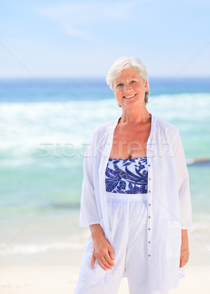 肖像 高級 女子 海灘 快樂 沙 商業照片 © wavebreak_media