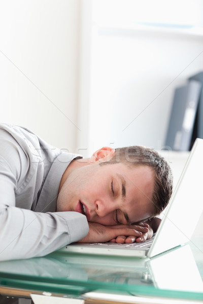過重労働の 小さな ビジネスマン 昼寝 表 ストックフォト © wavebreak_media