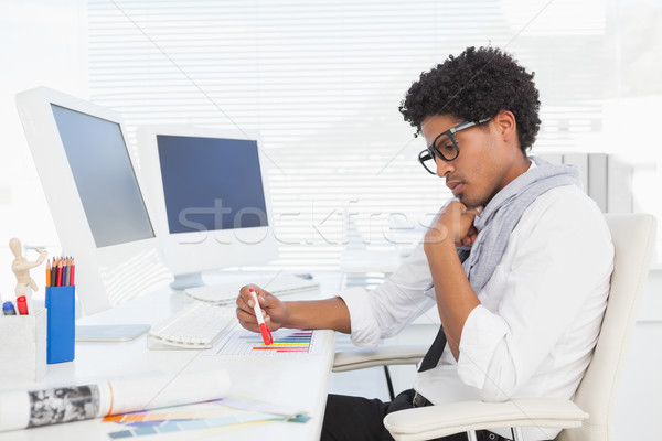 Hipster Geschäftsmann arbeiten Schreibtisch Büro Computer Stock foto © wavebreak_media