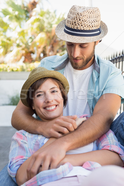 Stockfoto: Gelukkig · paar · vergadering · knuffelen · stad