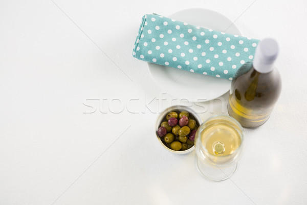 Mariné olives verre bouteille vin blanche [[stock_photo]] © wavebreak_media